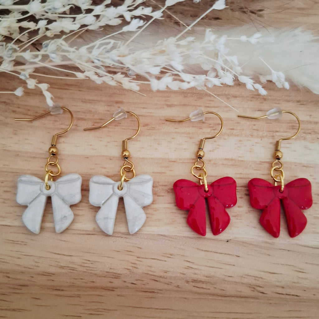 Boucles d'oreilles pendantes petit Noeud