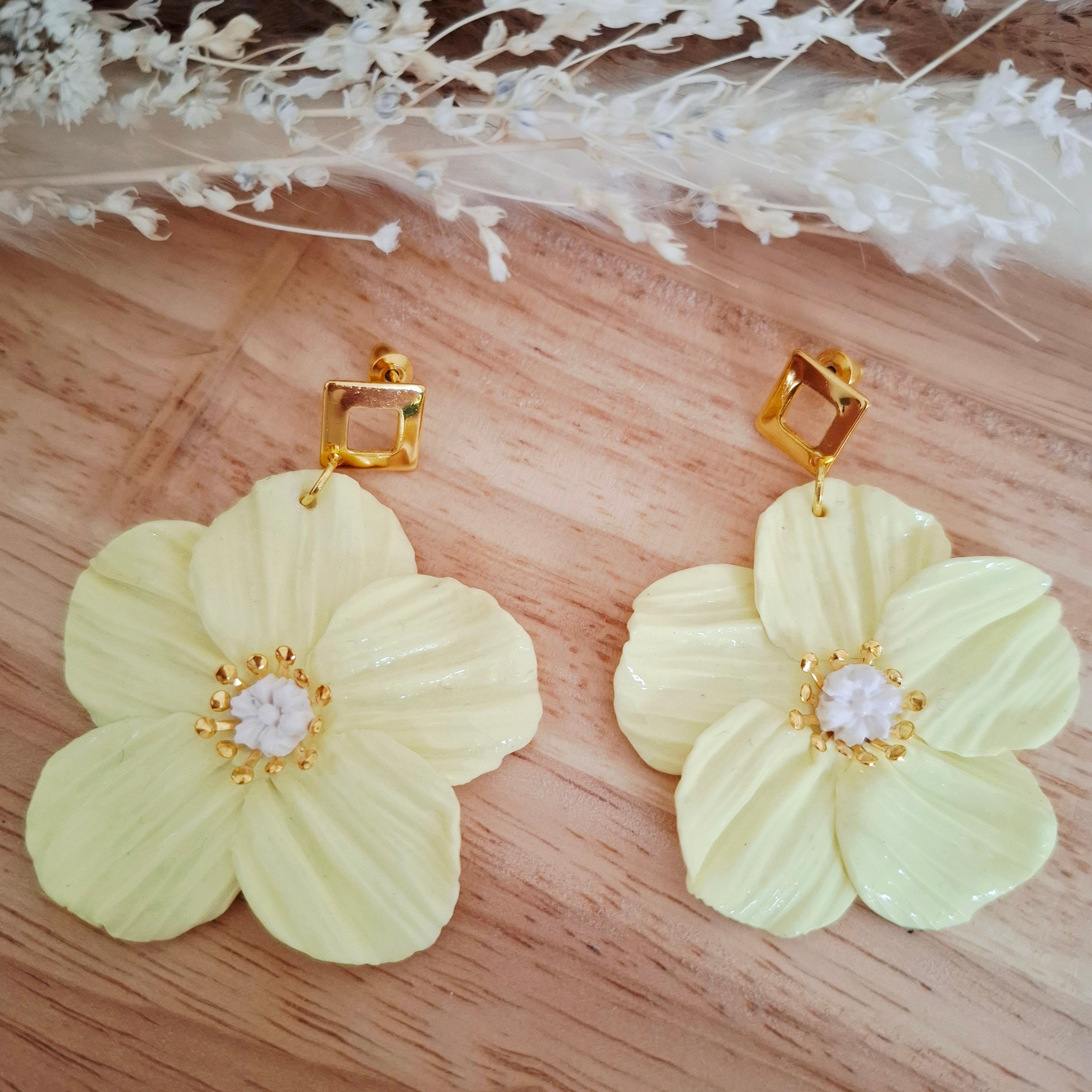 Boucles Fleurs Sculptées