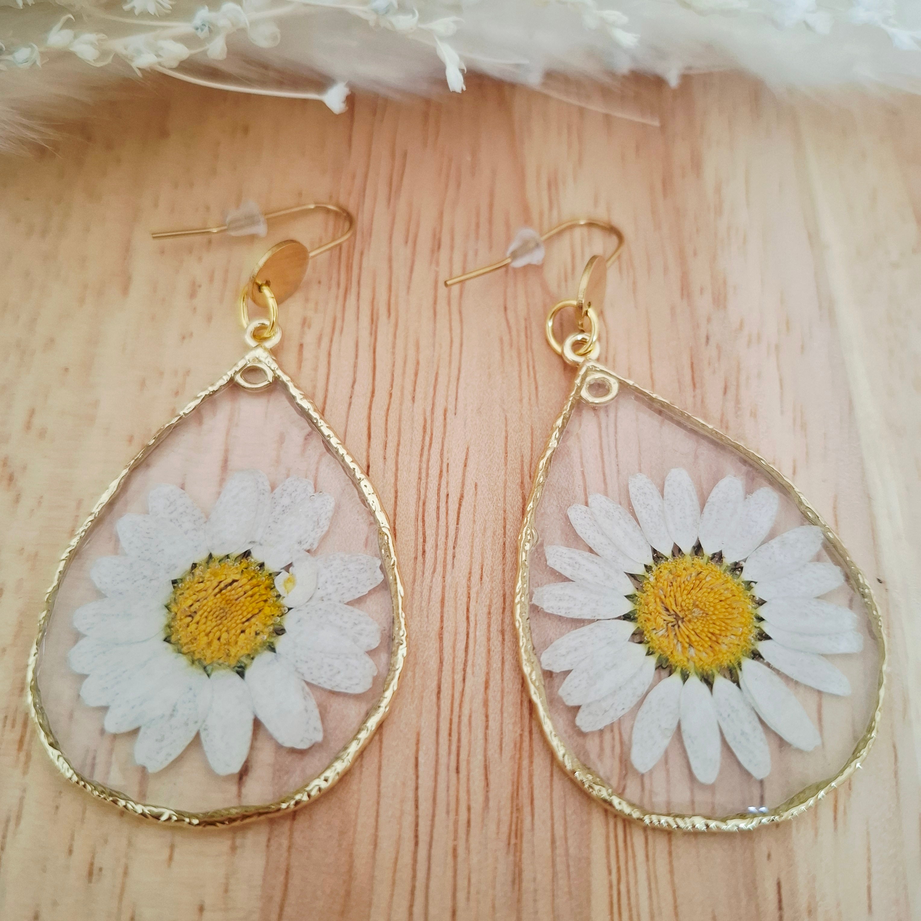 Boucles d'oreilles fleurs séchées Marguerites