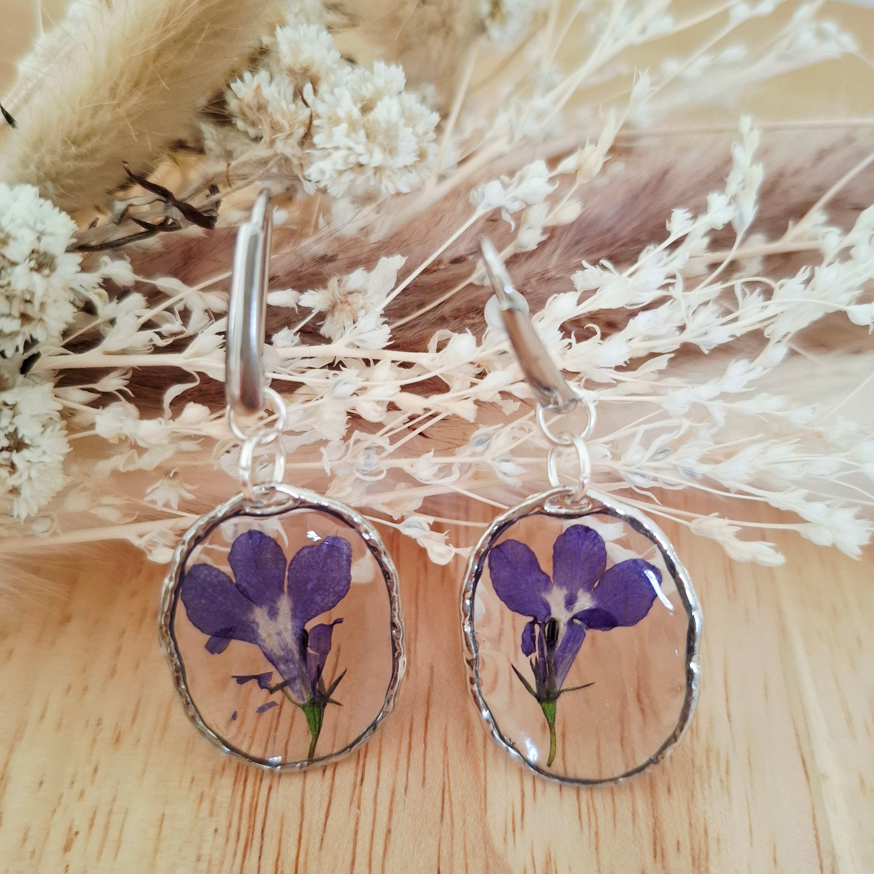 Boucles d'oreilles fleurs séchées Gypsophiles violettes