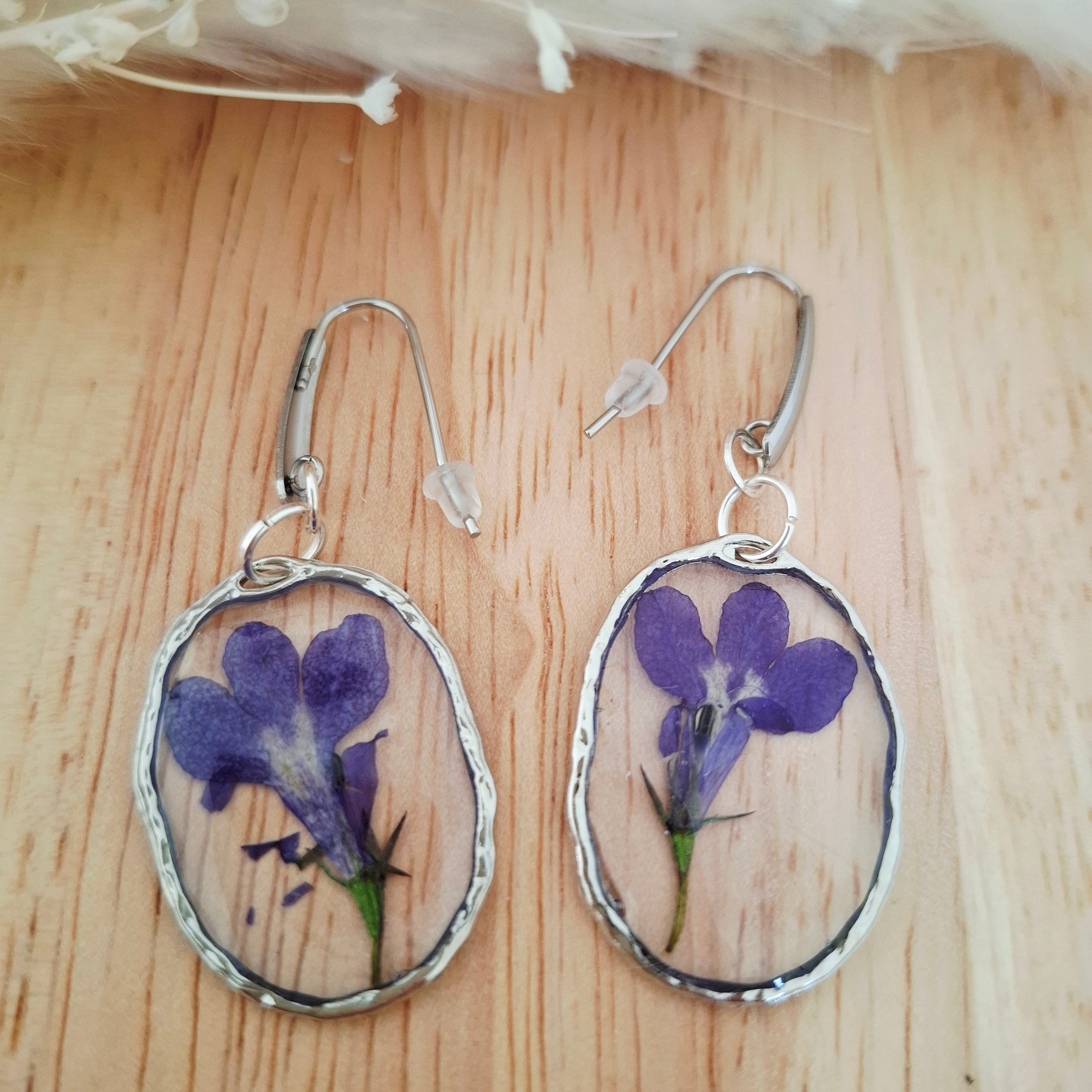 Boucles d'oreilles fleurs séchées Gypsophiles violettes